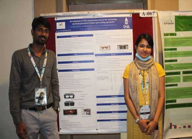 Showcasing Poster Presentation at India Vision Institute 2022(1)